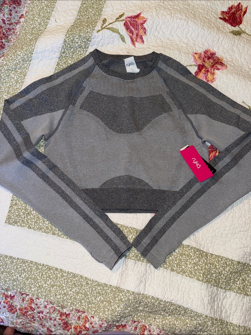 NWT Ryka Seamless Long Sleeve Athletic Crop Top